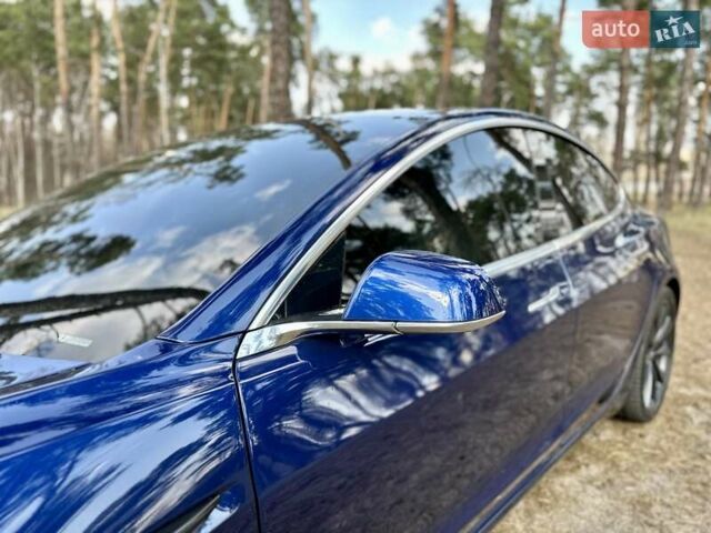 Синий Тесла Модель 3, объемом двигателя 0 л и пробегом 98 тыс. км за 19777 $, фото 18 на Automoto.ua
