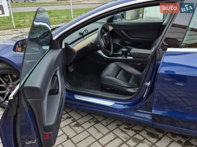 Синий Тесла Модель 3, объемом двигателя 0 л и пробегом 105 тыс. км за 17500 $, фото 10 на Automoto.ua