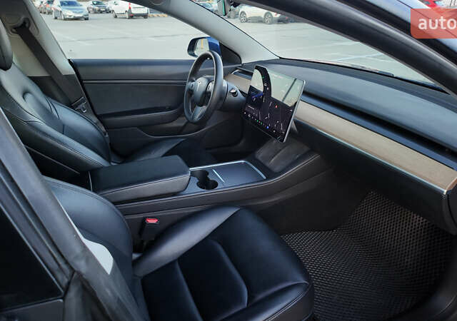Синий Тесла Модель 3, объемом двигателя 0 л и пробегом 80 тыс. км за 23000 $, фото 11 на Automoto.ua
