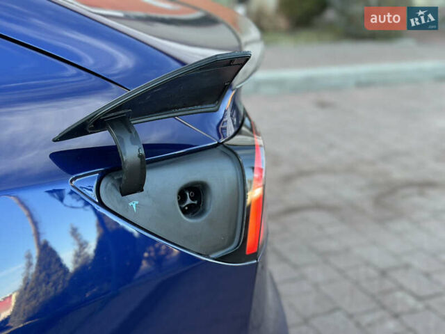 Синий Тесла Модель 3, объемом двигателя 0 л и пробегом 71 тыс. км за 17500 $, фото 50 на Automoto.ua