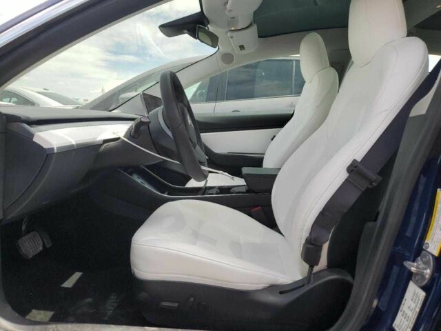 Синій Тесла Модель 3, об'ємом двигуна 0 л та пробігом 45 тис. км за 4500 $, фото 6 на Automoto.ua