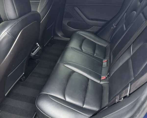 Синий Тесла Модель 3, объемом двигателя 0 л и пробегом 146 тыс. км за 19999 $, фото 7 на Automoto.ua