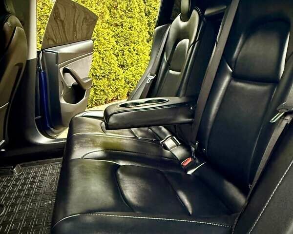 Синій Тесла Модель 3, об'ємом двигуна 0 л та пробігом 135 тис. км за 15800 $, фото 61 на Automoto.ua