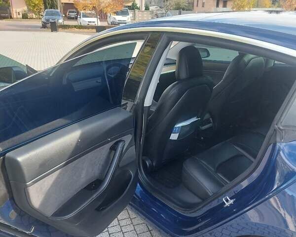 Тесла Модель 3 2020 у Львові на Automoto.ua Синій Тесла Модель 3, об'ємом двигуна 0 л та пробігом 95 тис. км за 17800 $, фото 10 на Automoto.ua