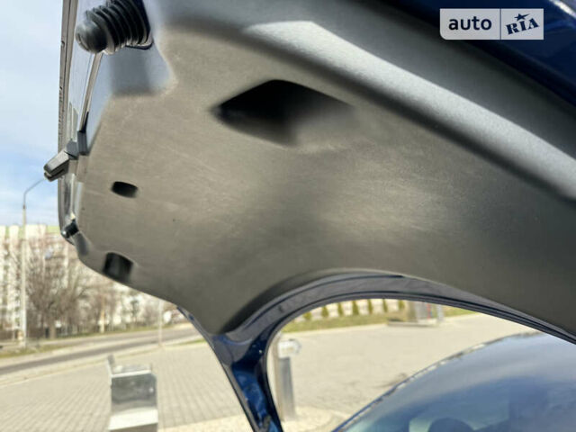 Синій Тесла Модель 3, об'ємом двигуна 0 л та пробігом 81 тис. км за 16800 $, фото 48 на Automoto.ua