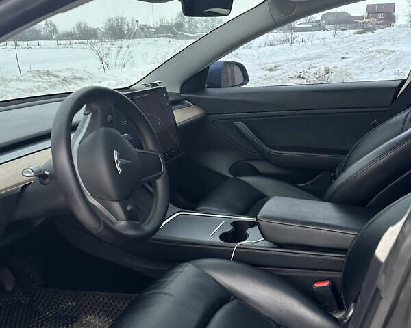 Синий Тесла Модель 3, объемом двигателя 0 л и пробегом 185 тыс. км за 18700 $, фото 5 на Automoto.ua