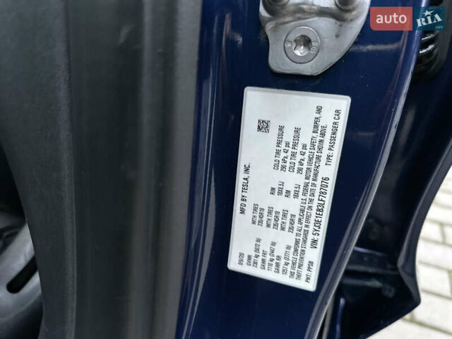 Синий Тесла Модель 3, объемом двигателя 0 л и пробегом 86 тыс. км за 22400 $, фото 16 на Automoto.ua