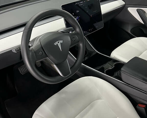 Синий Тесла Модель 3, объемом двигателя 0 л и пробегом 204 тыс. км за 15500 $, фото 6 на Automoto.ua