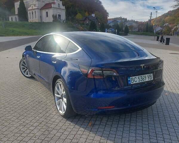 Тесла Модель 3 2020 у Львові на Automoto.ua Синій Тесла Модель 3, об'ємом двигуна 0 л та пробігом 95 тис. км за 17800 $, фото 3 на Automoto.ua