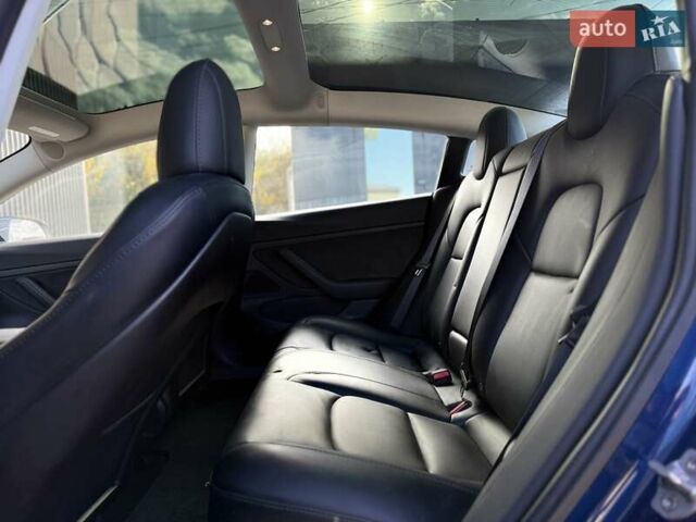 Синий Тесла Модель 3, объемом двигателя 0 л и пробегом 55 тыс. км за 13900 $, фото 16 на Automoto.ua