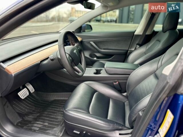 Синий Тесла Модель 3, объемом двигателя 0 л и пробегом 56 тыс. км за 19500 $, фото 21 на Automoto.ua