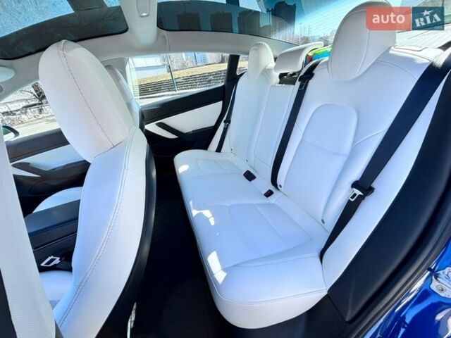 Синий Тесла Модель 3, объемом двигателя 0 л и пробегом 95 тыс. км за 18800 $, фото 15 на Automoto.ua