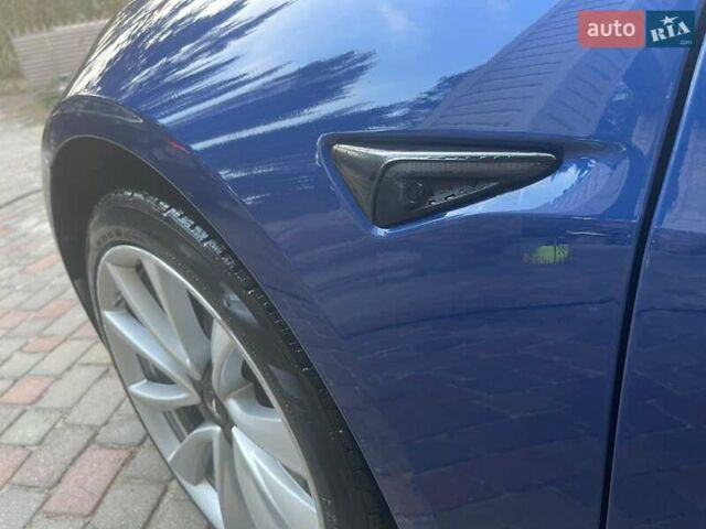 Тесла Модель 3 2020 у Львові на Automoto.ua Синій Тесла Модель 3, об'ємом двигуна 0 л та пробігом 20 тис. км за 20000 $, фото 6 на Automoto.ua