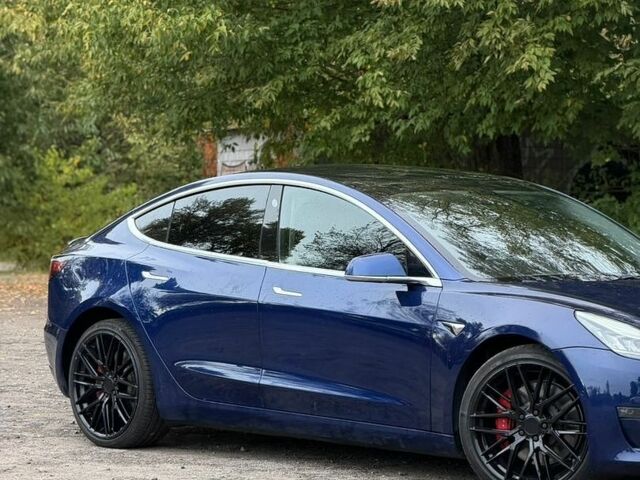 Синий Тесла Модель 3, объемом двигателя 0 л и пробегом 143 тыс. км за 16900 $, фото 16 на Automoto.ua