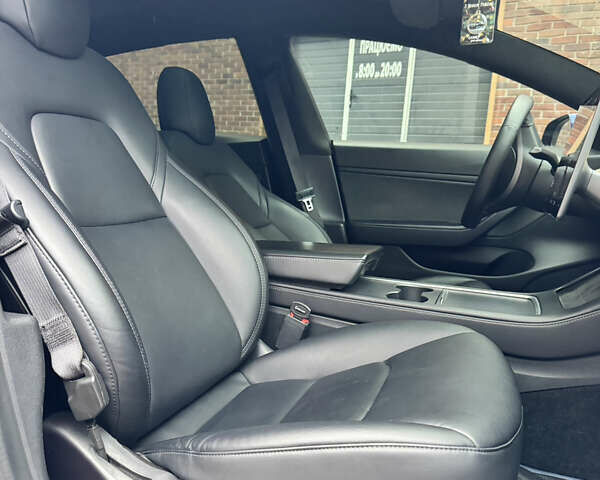 Синий Тесла Модель 3, объемом двигателя 0 л и пробегом 60 тыс. км за 21500 $, фото 16 на Automoto.ua