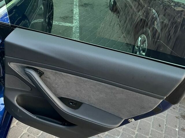 Синій Тесла Модель 3, об'ємом двигуна 0 л та пробігом 144 тис. км за 18000 $, фото 10 на Automoto.ua