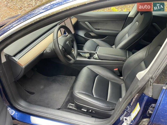 Синій Тесла Модель 3, об'ємом двигуна 0 л та пробігом 130 тис. км за 17000 $, фото 10 на Automoto.ua