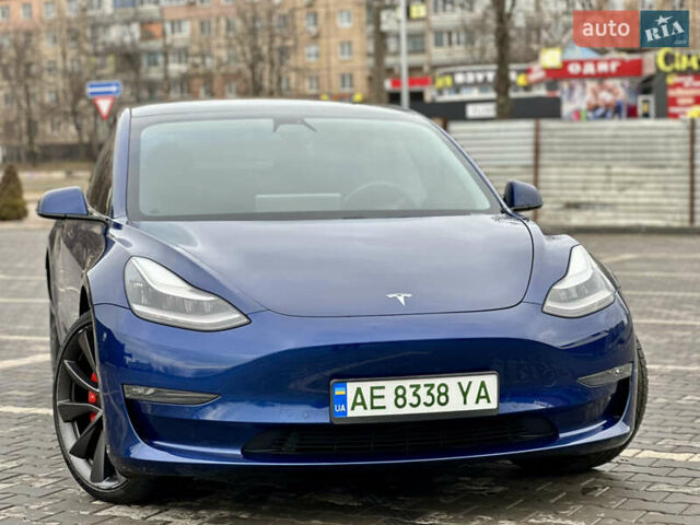 Синий Тесла Модель 3, объемом двигателя 0 л и пробегом 55 тыс. км за 19999 $, фото 6 на Automoto.ua