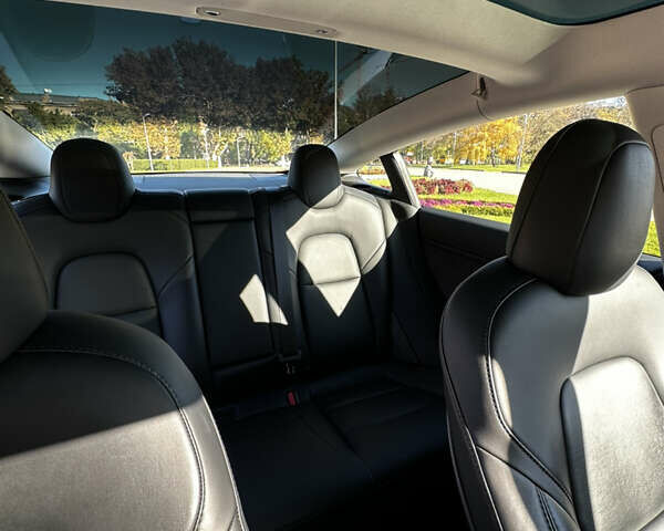 Синий Тесла Модель 3, объемом двигателя 0 л и пробегом 70 тыс. км за 22000 $, фото 8 на Automoto.ua