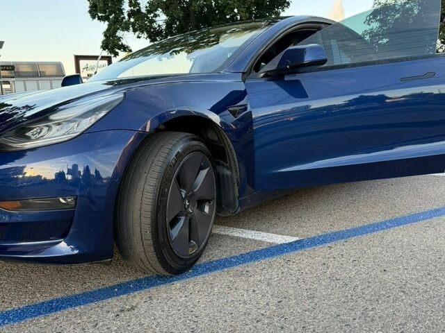 Синій Тесла Модель 3, об'ємом двигуна 0 л та пробігом 52 тис. км за 19000 $, фото 3 на Automoto.ua