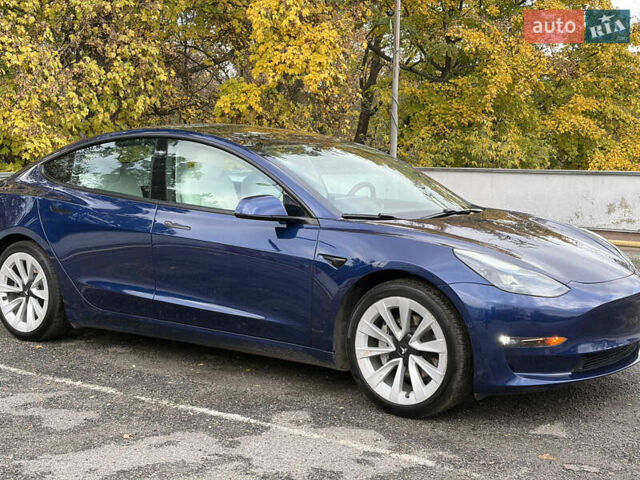 Тесла Модель 3 2020 у Полтаві на Automoto.ua Синій Тесла Модель 3, об'ємом двигуна 0 л та пробігом 95 тис. км за 17500 $, фото 4 на Automoto.ua