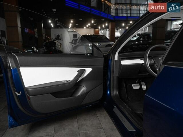 Синій Тесла Модель 3, об'ємом двигуна 0 л та пробігом 31 тис. км за 24900 $, фото 49 на Automoto.ua