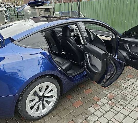 Синий Тесла Модель 3, объемом двигателя 0 л и пробегом 110 тыс. км за 17500 $, фото 13 на Automoto.ua