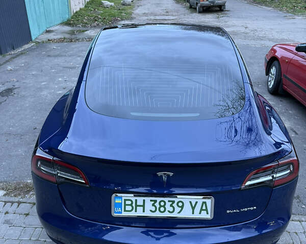 Синий Тесла Модель 3, объемом двигателя 0 л и пробегом 57 тыс. км за 18200 $, фото 5 на Automoto.ua