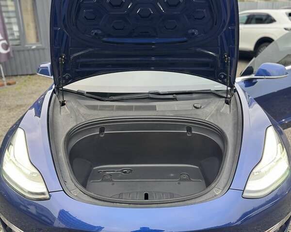 Синий Тесла Модель 3, объемом двигателя 0 л и пробегом 146 тыс. км за 19999 $, фото 9 на Automoto.ua