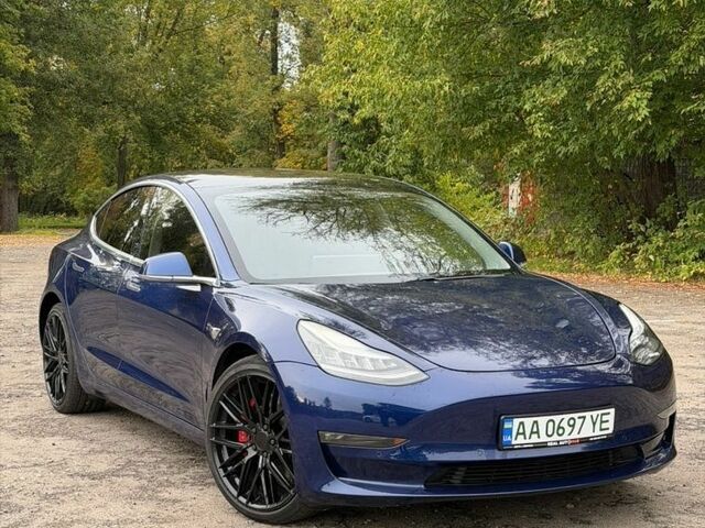 Синий Тесла Модель 3, объемом двигателя 0 л и пробегом 143 тыс. км за 16900 $, фото 4 на Automoto.ua