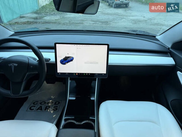 Синий Тесла Модель 3, объемом двигателя 0 л и пробегом 57 тыс. км за 18200 $, фото 4 на Automoto.ua