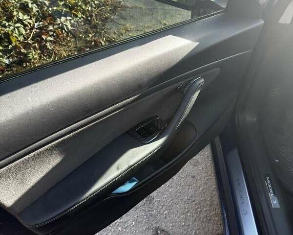 Синій Тесла Модель 3, об'ємом двигуна 0 л та пробігом 82 тис. км за 19500 $, фото 15 на Automoto.ua