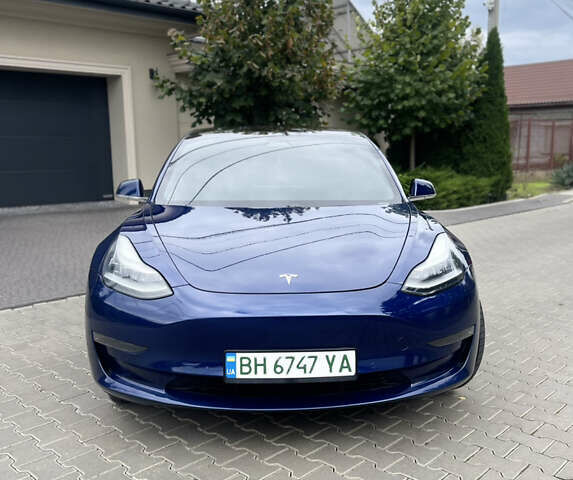 Тесла Модель 3 2020 у Одесі на Automoto.ua Синій Тесла Модель 3, об'ємом двигуна 0 л та пробігом 109 тис. км за 16000 $, фото 2 на Automoto.ua