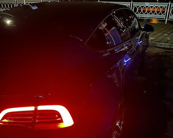 Синій Тесла Модель 3, об'ємом двигуна 0 л та пробігом 140 тис. км за 16700 $, фото 17 на Automoto.ua