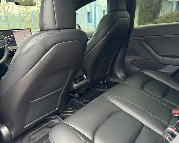 Синий Тесла Модель 3, объемом двигателя 0 л и пробегом 64 тыс. км за 19900 $, фото 19 на Automoto.ua