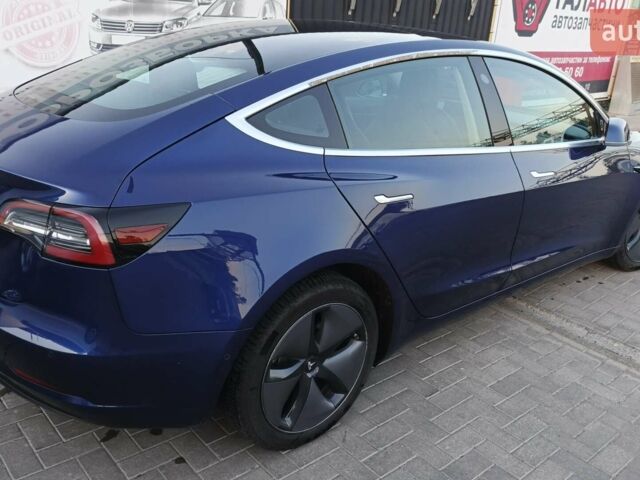 Синий Тесла Модель 3, объемом двигателя 0 л и пробегом 52 тыс. км за 17000 $, фото 4 на Automoto.ua