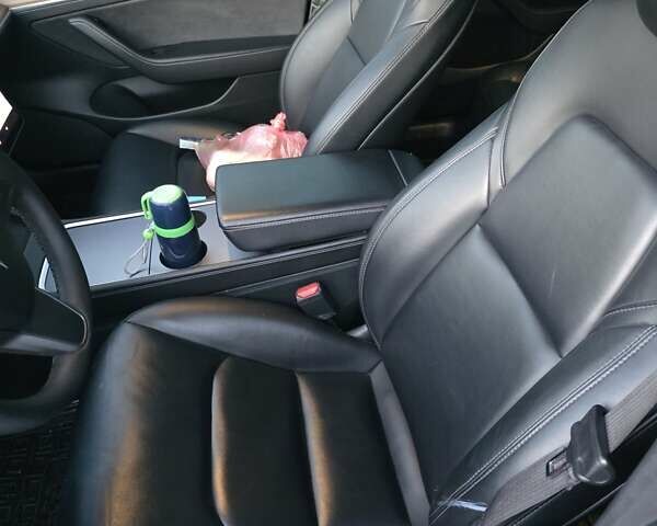 Синий Тесла Модель 3, объемом двигателя 0 л и пробегом 128 тыс. км за 21100 $, фото 3 на Automoto.ua