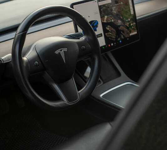 Синий Тесла Модель 3, объемом двигателя 0 л и пробегом 39 тыс. км за 20500 $, фото 10 на Automoto.ua