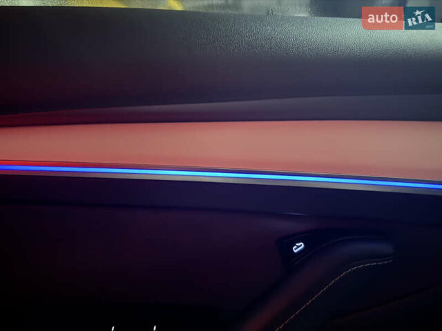 Синий Тесла Модель 3, объемом двигателя 0 л и пробегом 54 тыс. км за 22500 $, фото 6 на Automoto.ua