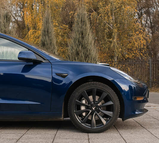 Синий Тесла Модель 3, объемом двигателя 0 л и пробегом 39 тыс. км за 20500 $, фото 4 на Automoto.ua