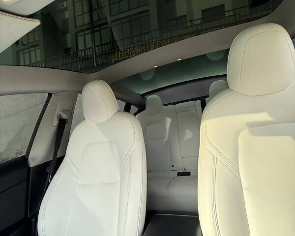 Синий Тесла Модель 3, объемом двигателя 0 л и пробегом 65 тыс. км за 21100 $, фото 12 на Automoto.ua