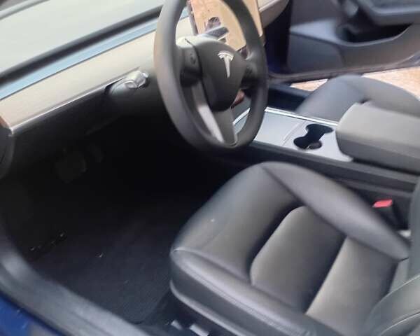 Тесла Модель 3 2021 в Ирпене на Automoto.ua Синий Тесла Модель 3, объемом двигателя 0 л и пробегом 21 тыс. км за 18500 $, фото 1 на Automoto.ua