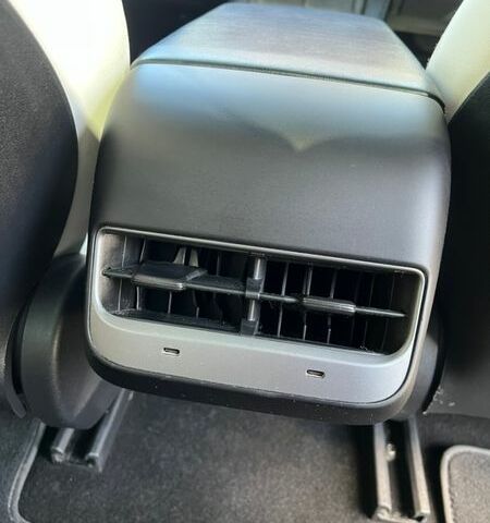 Синий Тесла Модель 3, объемом двигателя 0 л и пробегом 173 тыс. км за 17999 $, фото 26 на Automoto.ua