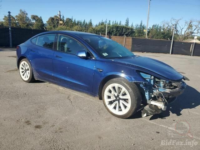 Синий Тесла Модель 3, объемом двигателя 0 л и пробегом 10 тыс. км за 14500 $, фото 1 на Automoto.ua