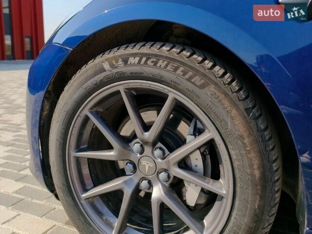 Синий Тесла Модель 3, объемом двигателя 0 л и пробегом 82 тыс. км за 20999 $, фото 13 на Automoto.ua