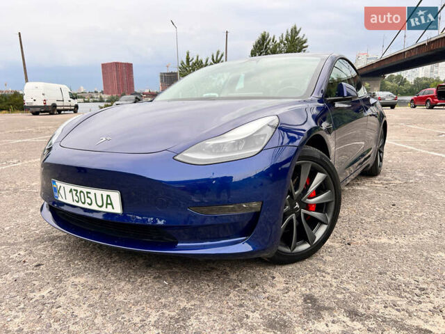 Тесла Модель 3 2021 в Киеве на Automoto.ua Синий Тесла Модель 3, объемом двигателя 0 л и пробегом 62 тыс. км за 22400 $, фото 2 на Automoto.ua