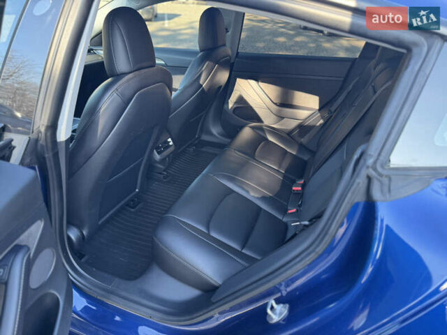 Синій Тесла Модель 3, об'ємом двигуна 0 л та пробігом 146 тис. км за 18800 $, фото 17 на Automoto.ua