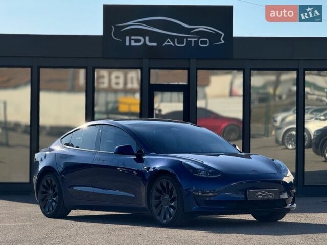 Синій Тесла Модель 3, об'ємом двигуна 0 л та пробігом 50 тис. км за 25000 $, фото 1 на Automoto.ua