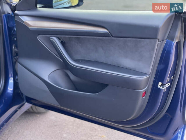 Синій Тесла Модель 3, об'ємом двигуна 0 л та пробігом 87 тис. км за 23999 $, фото 19 на Automoto.ua