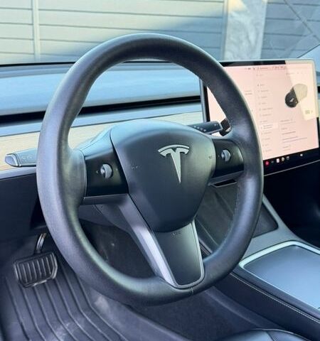 Синий Тесла Модель 3, объемом двигателя 0 л и пробегом 131 тыс. км за 15900 $, фото 15 на Automoto.ua